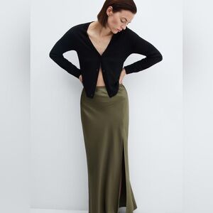 Mango Satin skirt with side slit